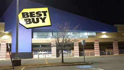 Lowe’s, Best Buy and Kohl’s predict a weak holiday